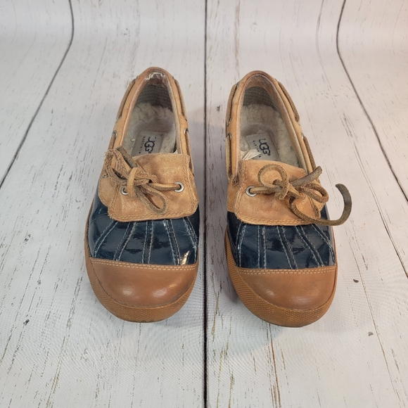 UGG Australia Ashdale Waterproof Low Duckboot Shoe Loafer Women's Size 7 - Picture 3 of 14